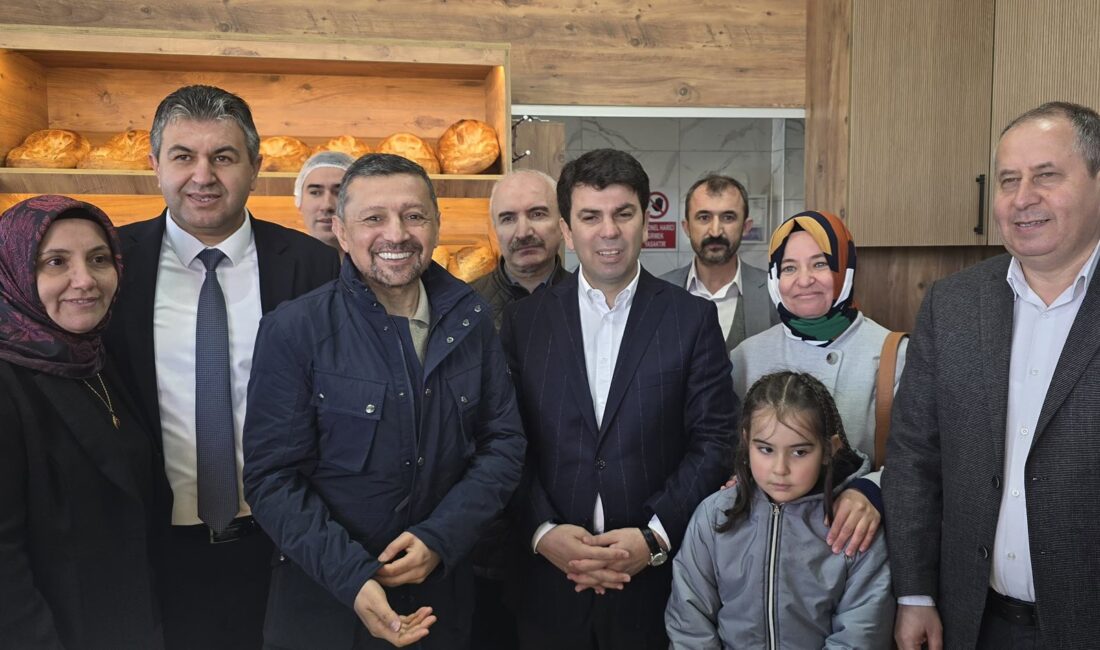 KÜTAHYA GEDİZ’DE “EKMEK DÜNYASI” GÖRKEMLİ BİR TÖRENLE AÇILDI Kütahya’nın Gediz ilçesinde, sosyal