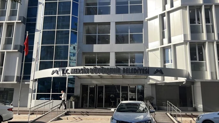 Mersin Büyükşehir Belediyesi’nde “ihaleye