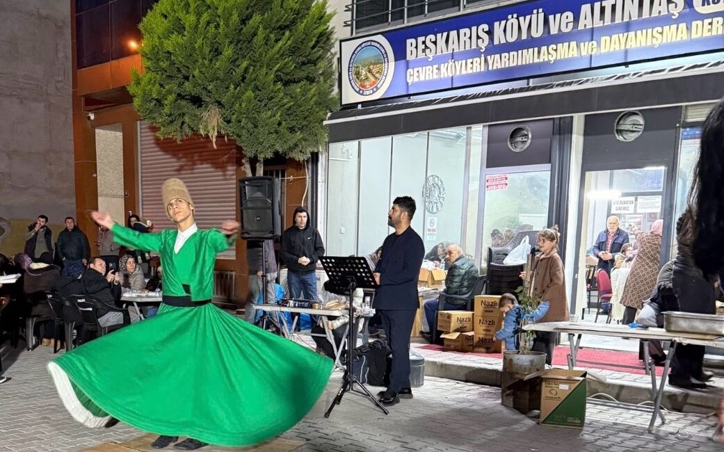İzmir’de yaşayan Kütahyalıların kurduğu