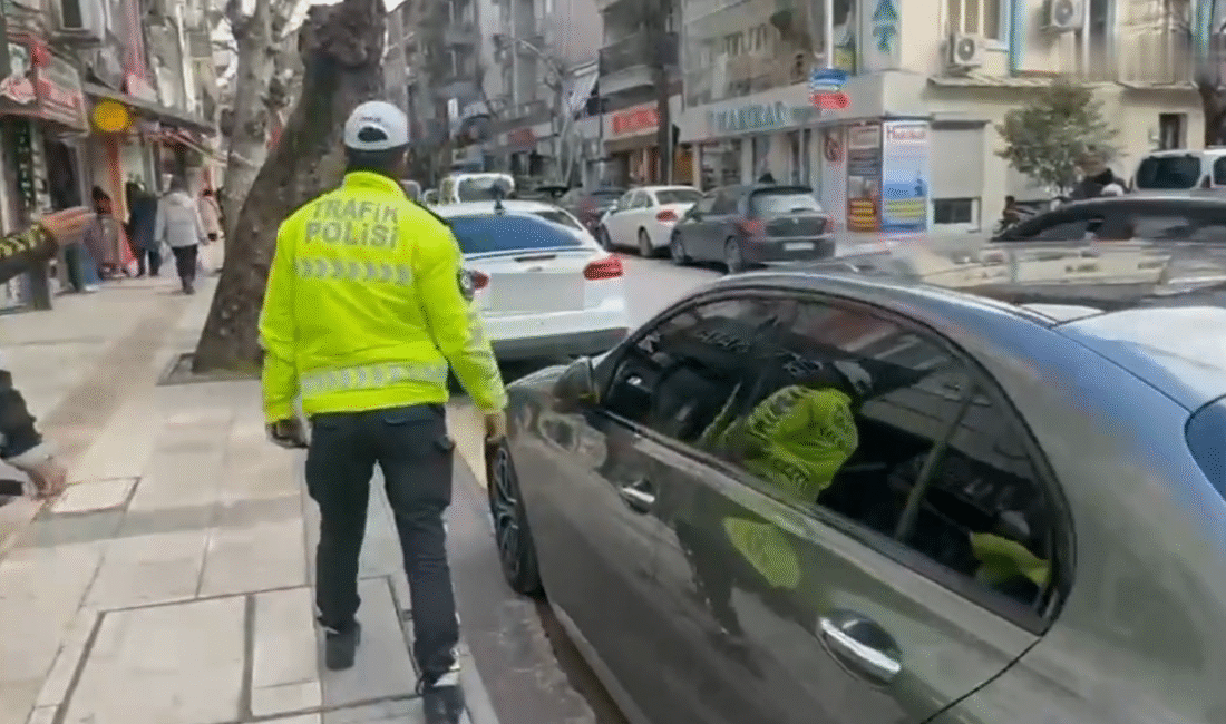 Yalova’da Trafik Denetimi ve Bilgilendirme Seferberliği Yalova İl Emniyet Müdürlüğü