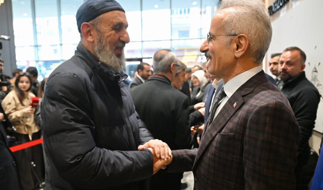 Ulaştırma ve Altyapı Bakanı