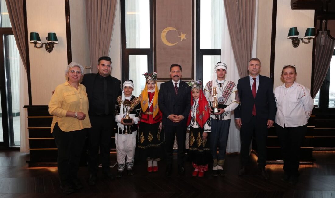 Vali Masatlı Gençleri Ağırladı – Tek Haber Ajansı (TEKHA) Türkiye’nin Habercisi Hatay Valisi Mustafa Masatlı,