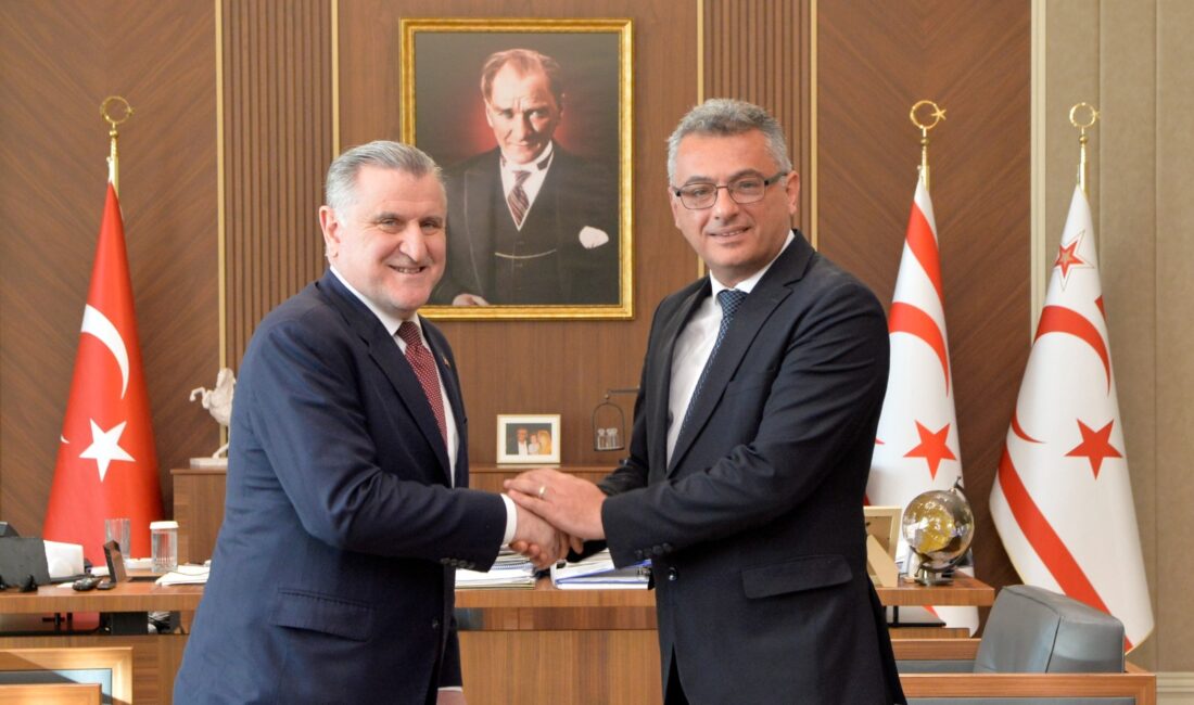 KKTC Cumhurbaşkanı Erhürman, Bakan Bak ve Kızılay Heyetini Kabul Etti KKTC Cumhurbaşkanı Tufan Erhürman,