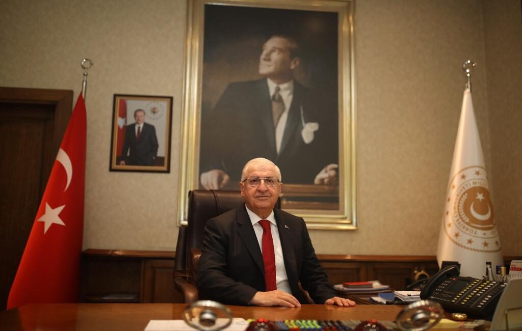 Millî Savunma Bakanı Yaşar
