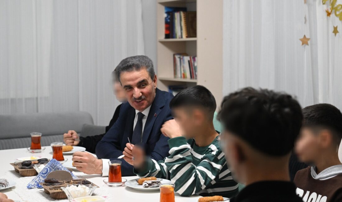 Erzurum Valisi Aydın Baruş,