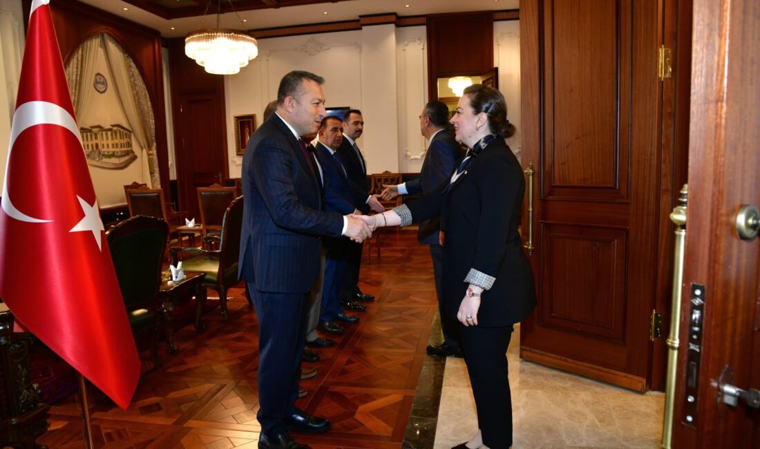 Trabzon Valisi Tahir Şahin Personelle Bayramlaştı Vali Tahir Şahin, Ramazan