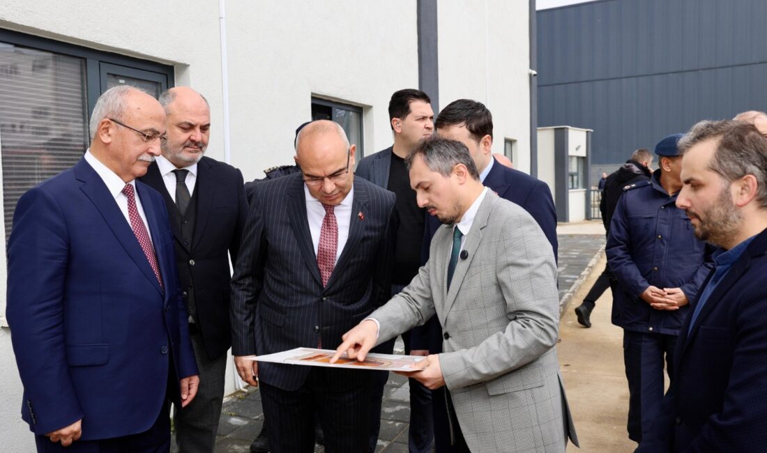 Giresun Valisi Mustafa Koç’tan Teknopark Ziyareti Giresun Valisi Mustafa Koç,