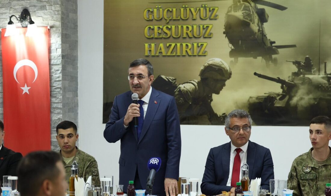 Cumhurbaşkanı Yardımcısı Yılmaz Kıbrıs’ta