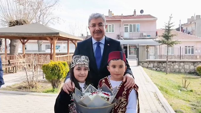 Eskişehir Valisi Dr. Erdinç