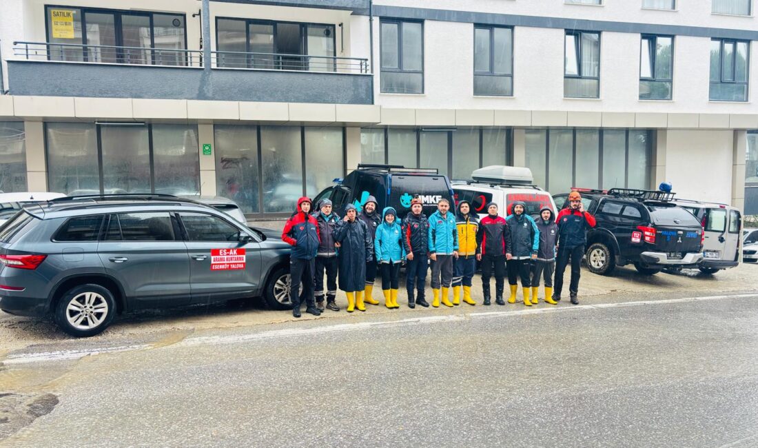 Yalova’da Sel Bölgesinde UMKE Ekipleri Görevde Yalova’da Sağlık Tedbirleri Üst