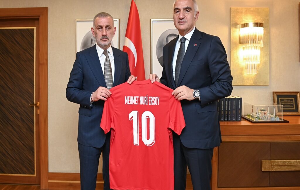 Kültür ve Turizm Bakanı