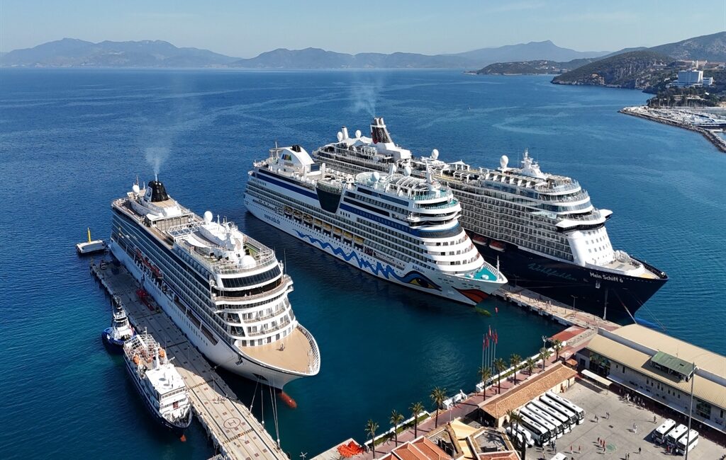Kruvaziyer Turizminde Rekor: Son 16 Yılın Mart Ayı Zirvesine Ulaşıldı Ulaştırma ve Altyapı Bakanı
