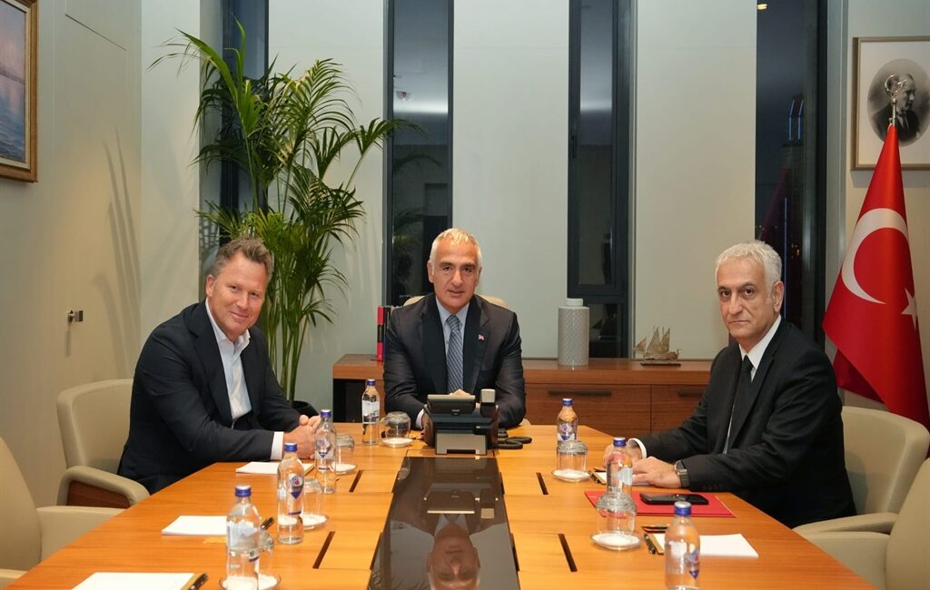 Kültür ve Turizm Bakanı