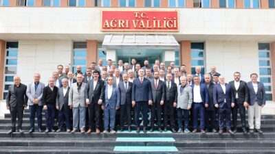 Ağrı Valisi Dr. Önder Bozkurt,