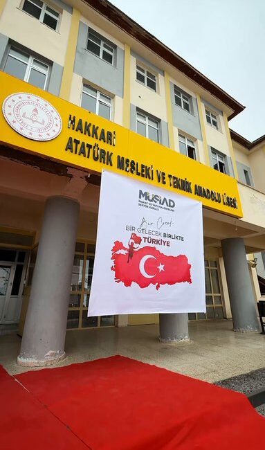 Hakkâri’de Eğitime Anlamlı Destek: MÜSİAD’dan Öğrencilere Yeni İmkânlar Hakkâri Valiliği, “Eğitime yapılan