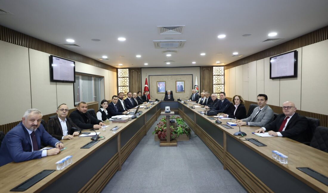 Sakarya Valisi Rahmi Doğan,
