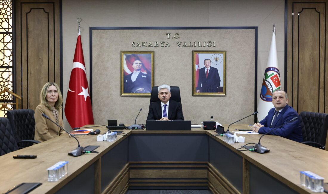 Sakarya Valisi Rahmi Doğan “Sosyal Risk Haritaları” Toplantısına Katıldı SAKARYA / TEKHA Sakarya Valisi