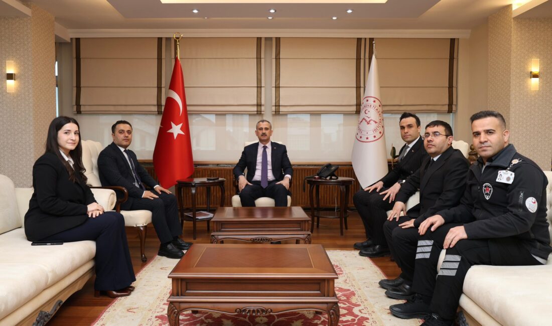 Ağrı Valisi Önder Bozkurt,