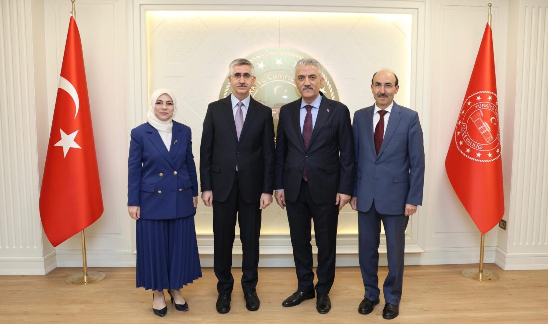 Millî Eğitim Bakan Yardımcısı Nazif Yılmaz’dan Vali Mehmet Makas’a Ziyaret Millî Eğitim Bakan Yardımcısı