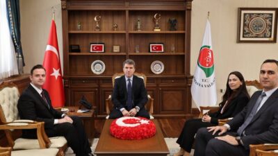 Amasya Valisi Önder Bakan, valilik