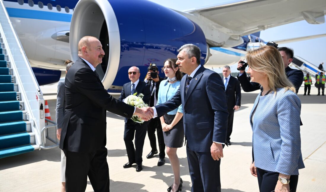 İlham Aliyev Ve Eşi