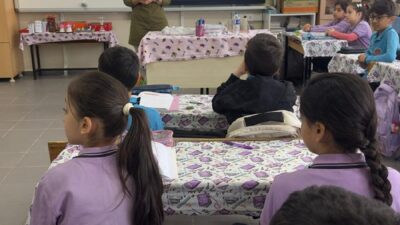 Minik Öğrencilere Hijyen Ve İlk