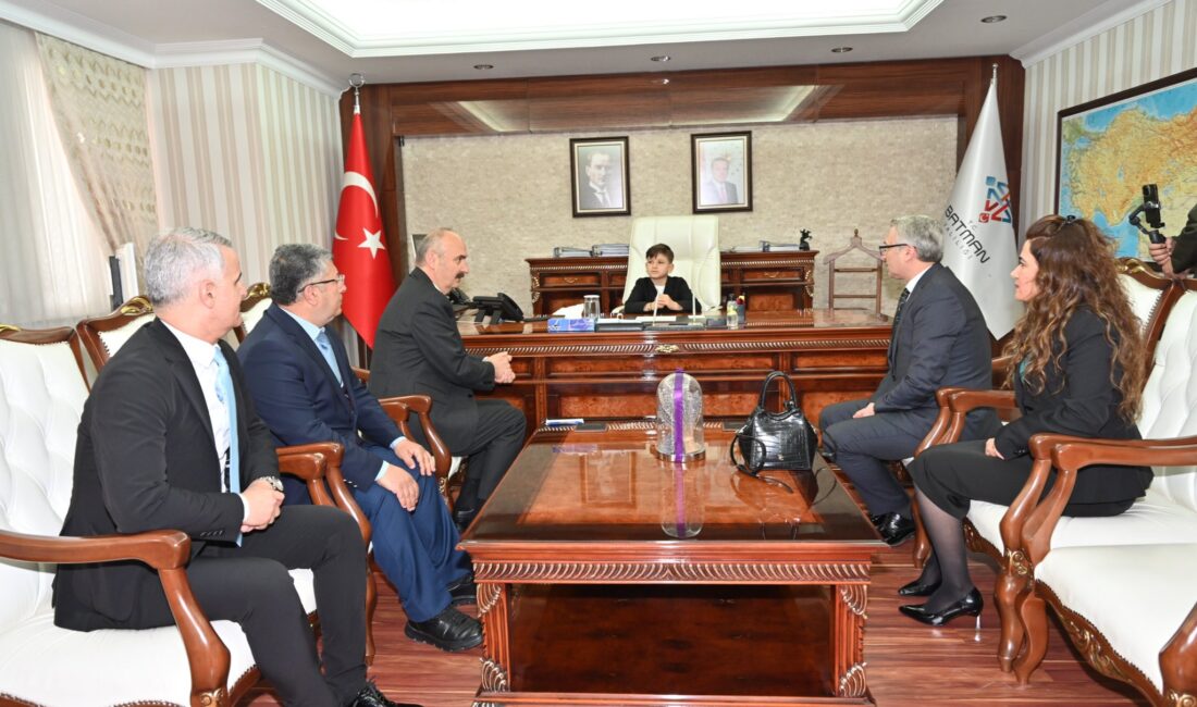 BATMAN / TEKHA Batman