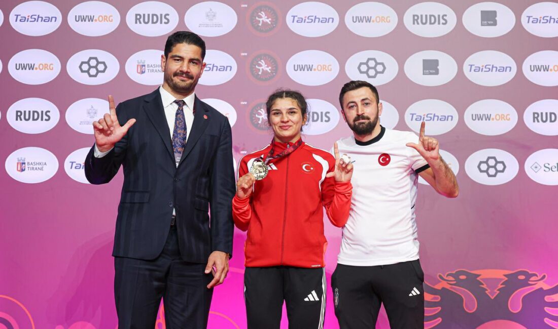 ARNAVUTLUK / TEKHA Arnavutluk’un