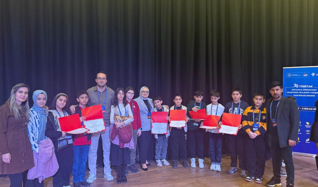 Ağrılı öğrenciler TÜBİTAK Türkiye finallerine iki projeyle katılacak