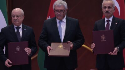 Ulaştırma ve Altyapı Bakanı Abdulkadir