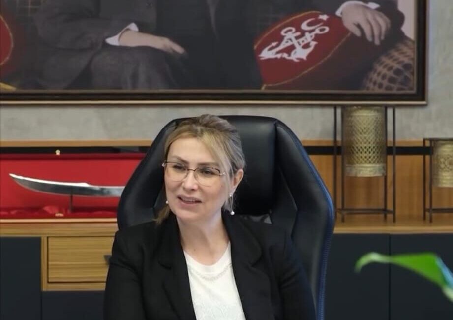 Altınova Belediye Başkanı Yasemin