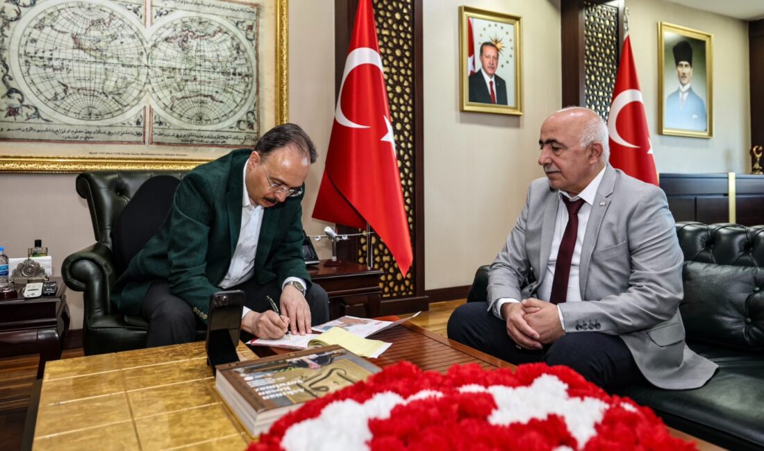 Siirt Valisi ve Belediye