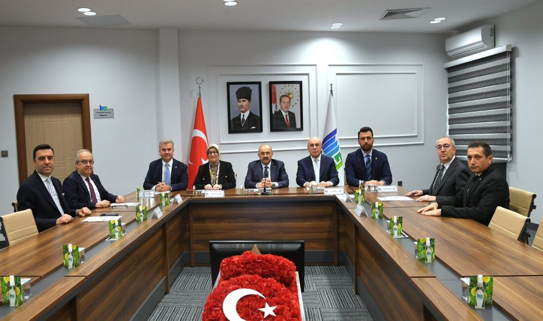Balıkesir Valisi İsmail Ustaoğlu