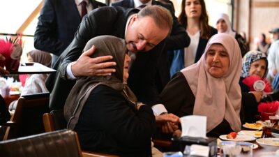 Isparta Valisi Abdullah Erin, Anneler