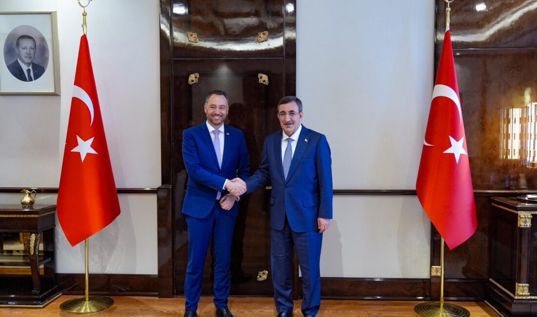 Cumhurbaşkanı Yardımcısı Cevdet Yılmaz Belçika Heyetiyle Külliye’de Buluştu: Hedef Ticaret ve İş Birliğinde Yeni Dönem Cumhurbaşkanı Yardımcısı Cevdet Yılmaz, Belçika