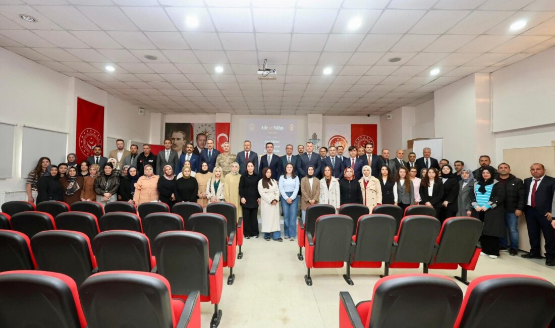 Bitlis’te Milli Aile Haftası Açılış Programı Gerçekleştirildi: “Aile ve Nüfus On Yılı” Vizyonu Vurgulandı BİTLİS / TEKHA