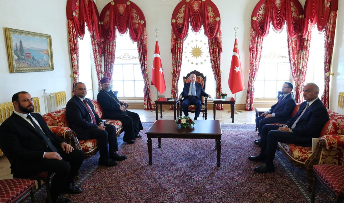 Cumhurbaşkanı Erdoğan, Türkiye Ermenileri Patriği Maşalyan’ı Kabul Etti İSTANBUL / TEKHA Cumhurbaşkanı