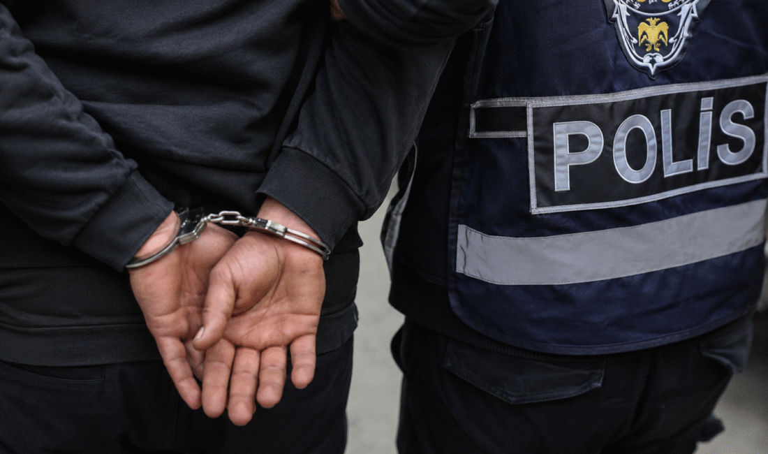 Toplu SMS İle Yasa Dışı Bahis Reklamı Yapan Şebekeye Operasyon: 26 Gözaltı İSTANBUL / TEKHA İstanbul
