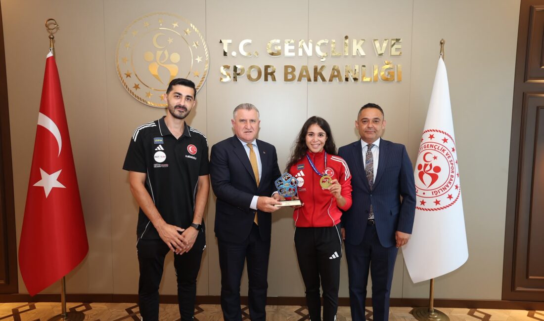 Gençlik ve Spor Bakanı
