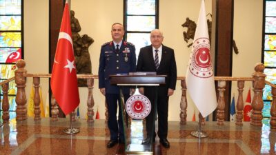 Milli Savunma Bakanı Yaşar Güler,