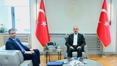 Ulaştırma ve Altyapı Bakanı Abdulkadir