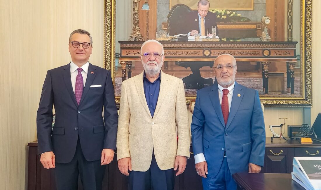 AK Parti Genel Başkan Vekili Mustafa Elitaş, Öner Gülyeşil Ve Güner Gülyeşil’i Makamında Ağırladı ANKARA / TEKHA AK