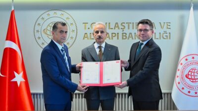 Ulaştırma ve Altyapı Bakanı Abdülkadir