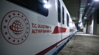 Ulaştırma ve Altyapı Bakanı Abdulkadir