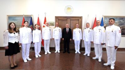 Milli Savunma Bakanı Yaşar Güler,