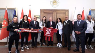 Milli Savunma Bakanı Yaşar Güler,