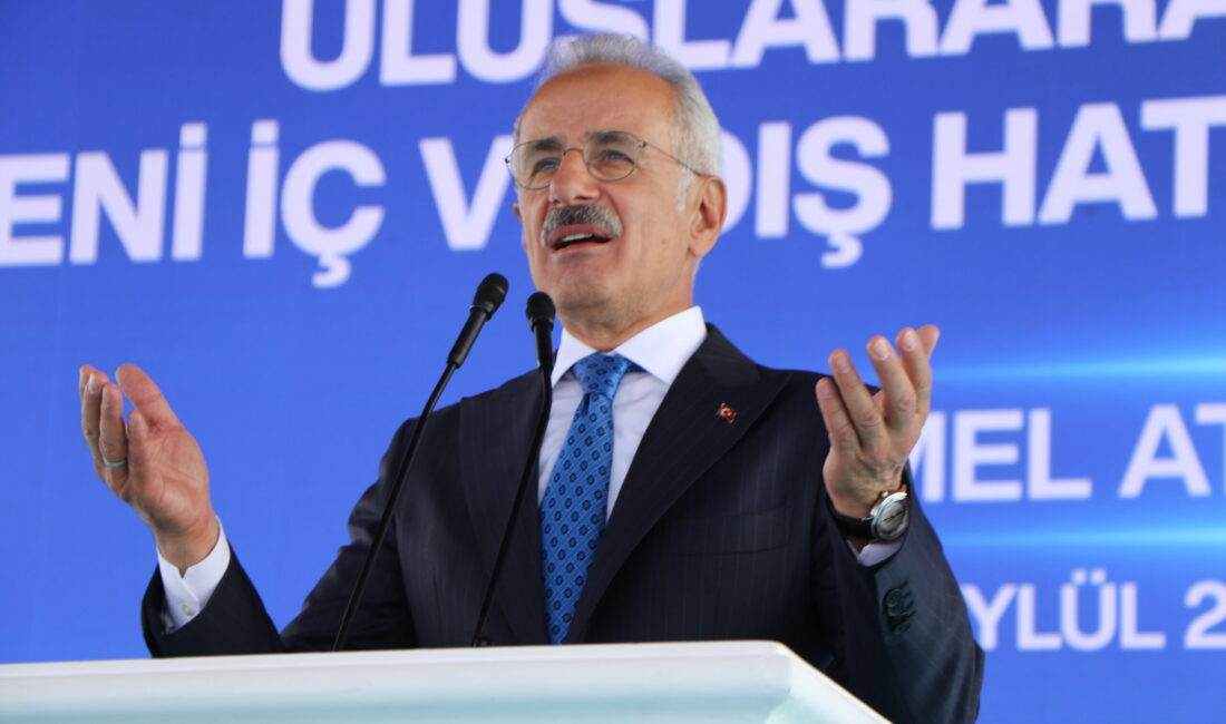 Bakan Uraloğlu: Havayolu Yolcu Sayısında Tarihi Rekor Kırarak Dünyada 7’nci Sıraya Yükseldik Ulaştırma ve Altyapı Bakanı