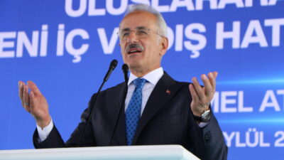 Ulaştırma ve Altyapı Bakanı Abdulkadir