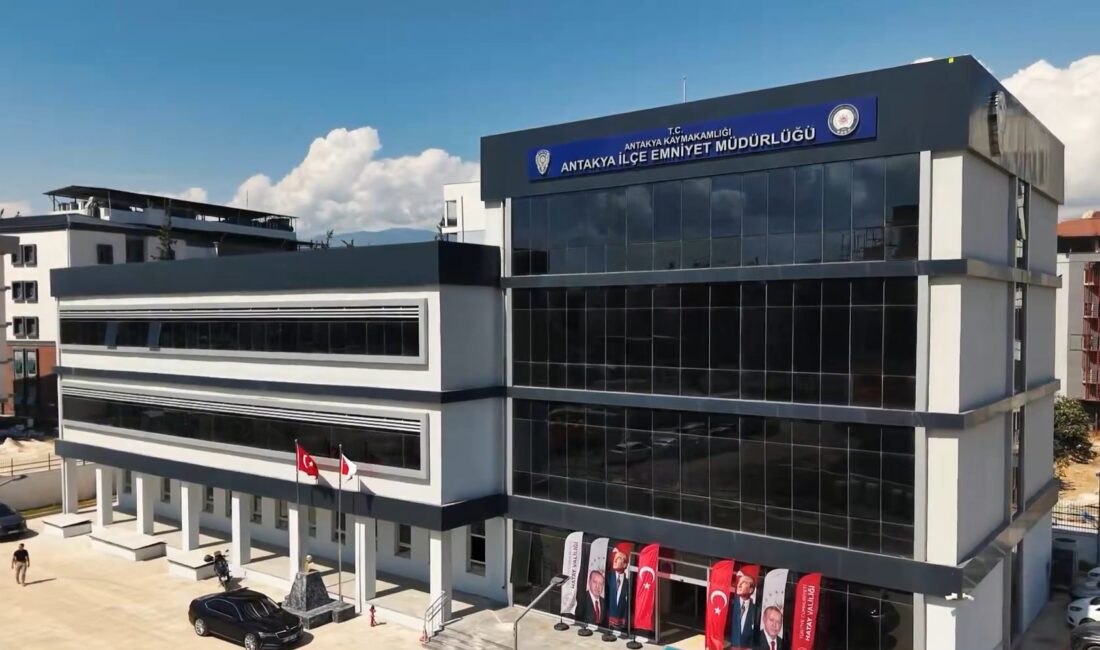 Hatay Valisi Mustafa Masatlı,