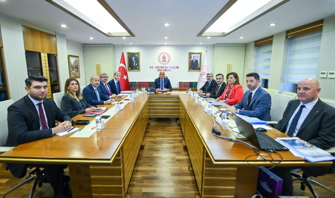 Afyonkarahisar Valisi Dr. Naci